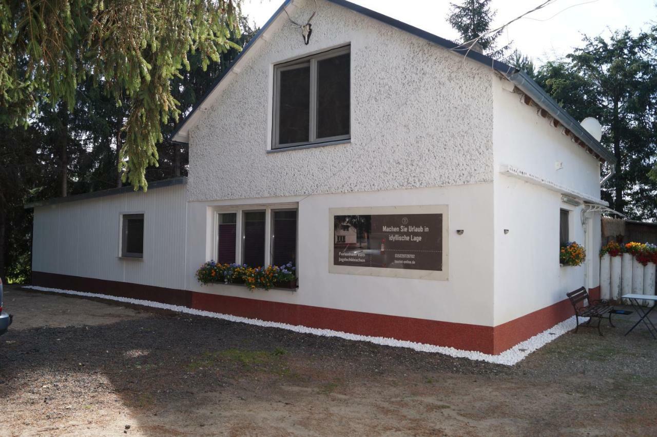 Ferienhaus Zum Jagdschlosschen Letschin 外观 照片